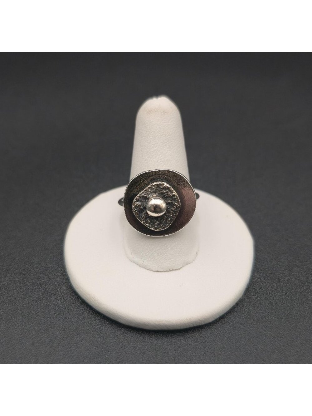 Size 7.75 Sterling Silver Brutalist Modernist Ring | Textured Round Disk A8597